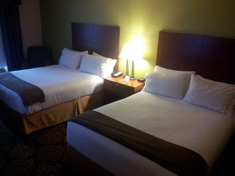 Holiday Inn Express & Suites Ripley By Ihg Exterior foto